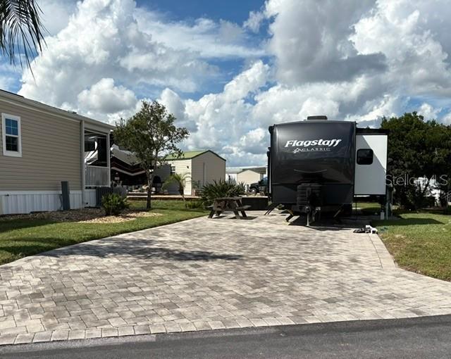 2431 Palm St., Clermont, FL 34714