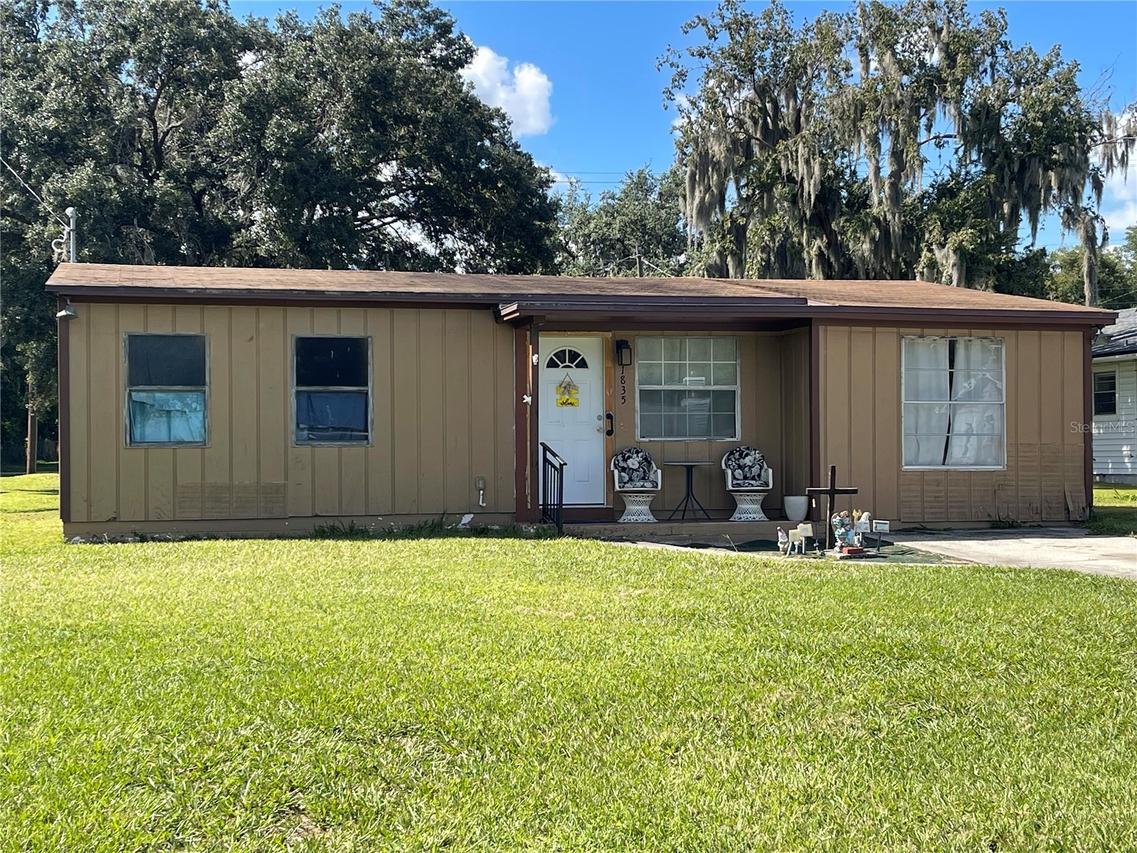 1835 E Valencia Dr., Bartow, FL 33830