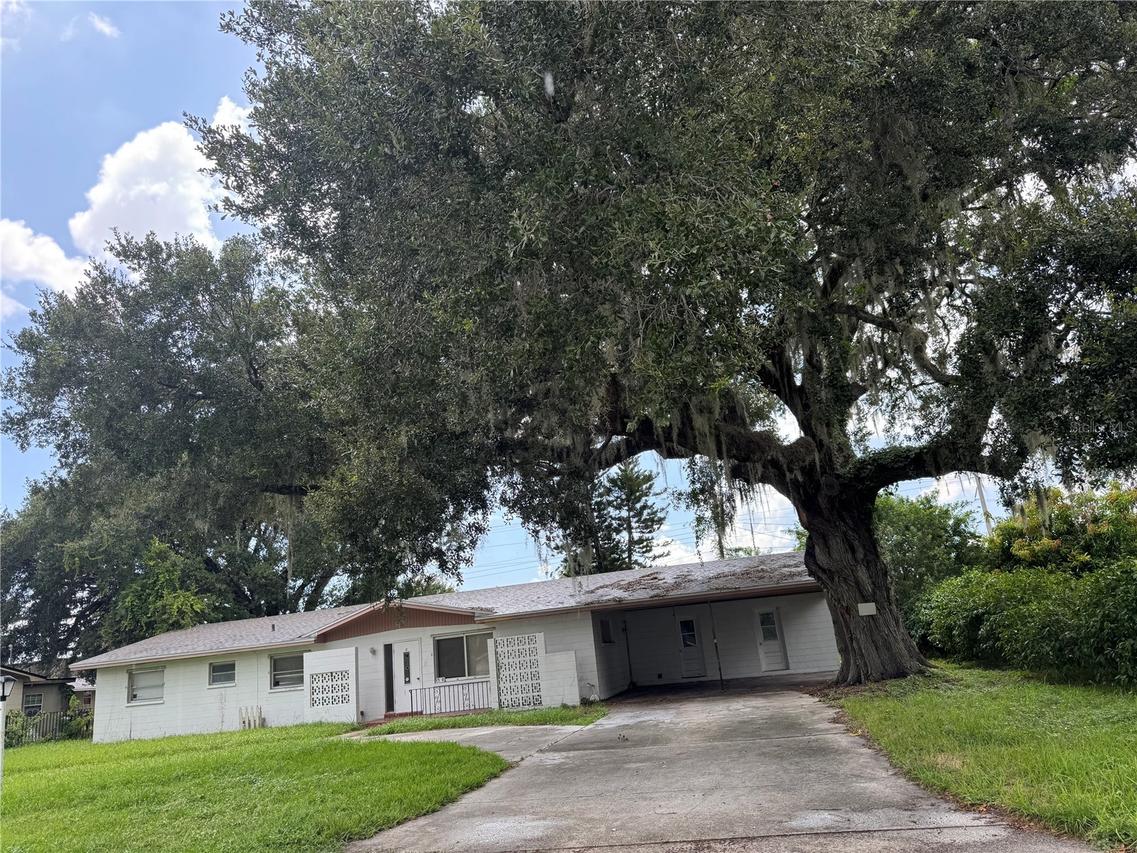 1320 Pleasant Pl., Lakeland, FL 33801