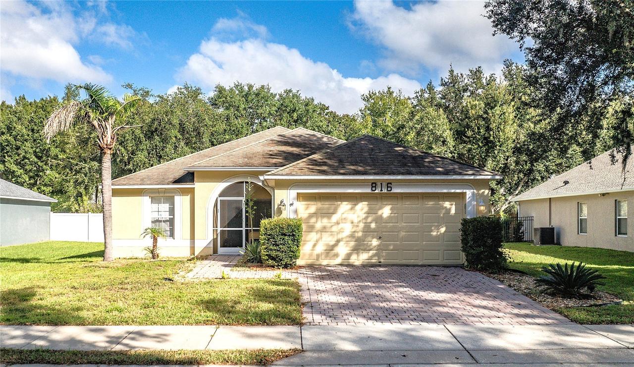 816 Barrister Dr., Auburndale, FL 33823