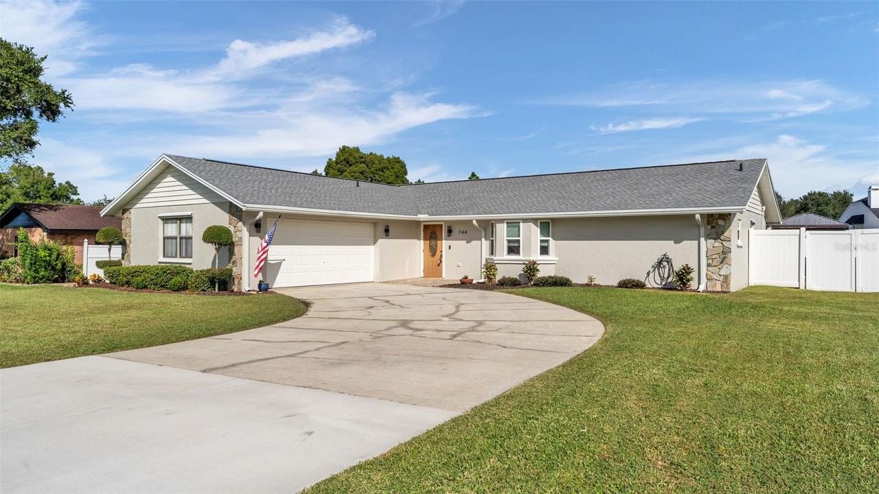 744 Scott Lake Village, Lakeland, FL 33813