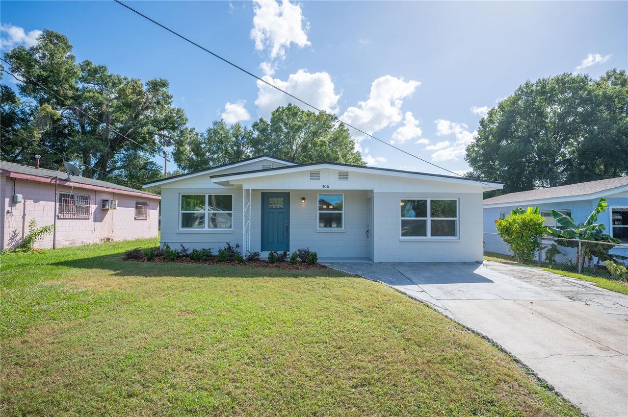 306 Bassedena Cir., Lakeland, FL 33805