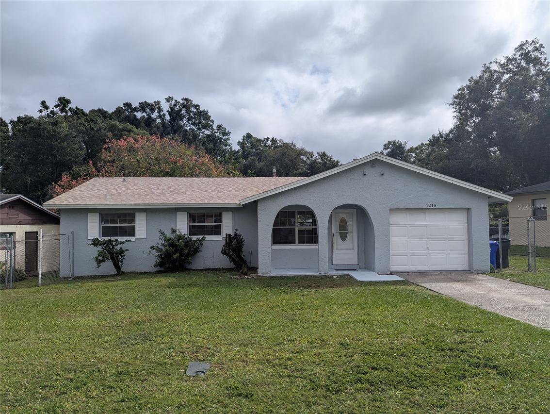 1216 Robert King High Dr., Lakeland, FL 33805