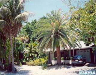 212 81st St., Holmes Beach, FL 34217