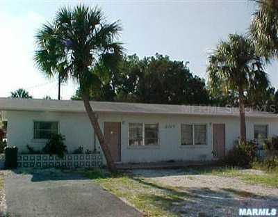 207 75th St., Holmes Beach, FL 34217