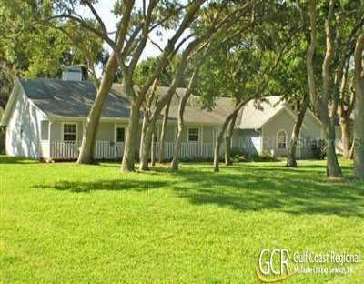 5810 22nd Ave Dr., Palmetto, FL 34221