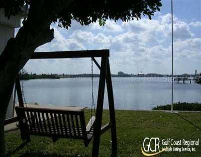 202 Tankey Dr., Palmetto, FL 34221