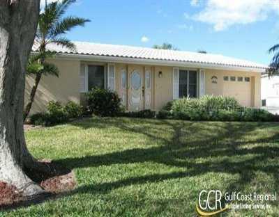 3808 Royal Palm Dr., Bradenton, FL 34210