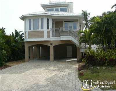 205 Church Ave., Bradenton Beach, FL 34217