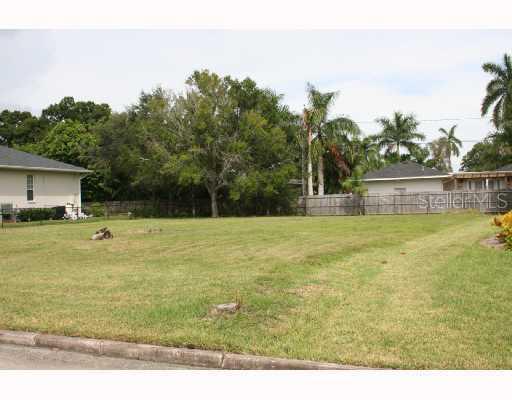 201 W 23rd St., Bradenton, FL 34205
