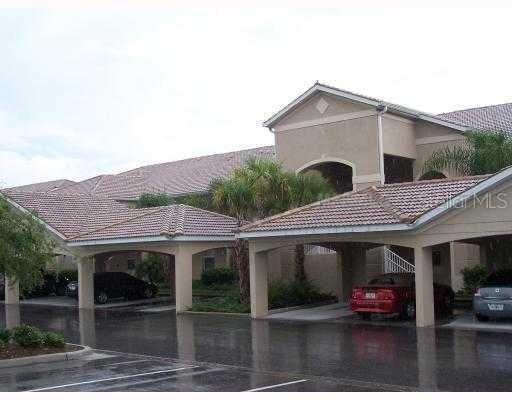 905 Fairwaycove Ln. #107, Bradenton, FL 34212