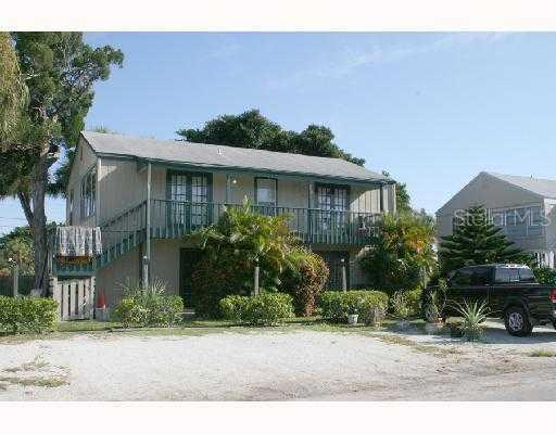 402 Clark Dr., Holmes Beach, FL 34217