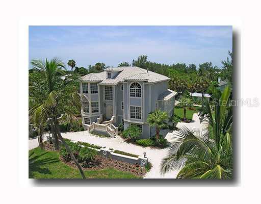 651 Broadway St., Longboat Key, FL 34228
