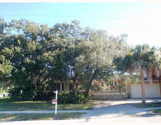 215 43rd Street Blvd., Bradenton, FL 34208