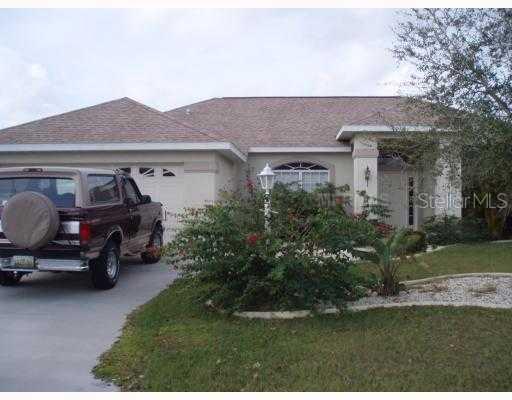 6237 E 35th Ave., Palmetto, FL 34221