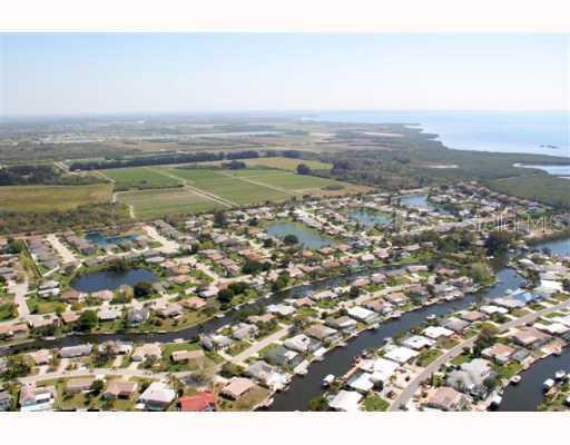 4903 Mangrove Point Rd., Bradenton, FL 34210