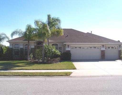 7606 Heyward Cir., Bradenton, FL 34201