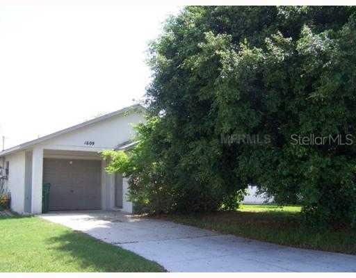 1609 12th Street Dr., Palmetto, FL 34221