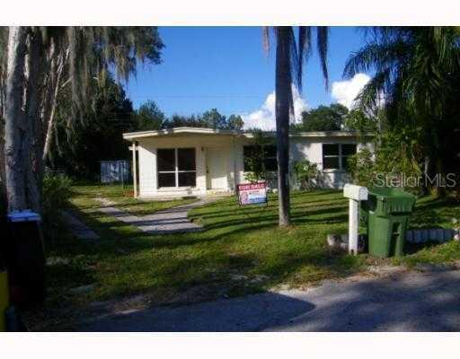 823 28th Street Cir., Bradenton, FL 34208