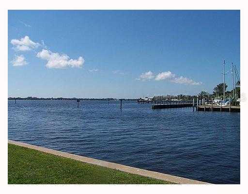 4107 11th Street Ct., Palmetto, FL 34221