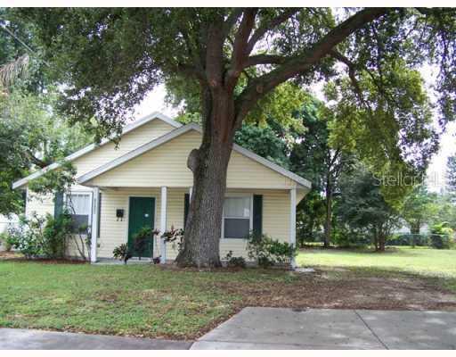 4121 9th Ave., Bradenton, FL 34205