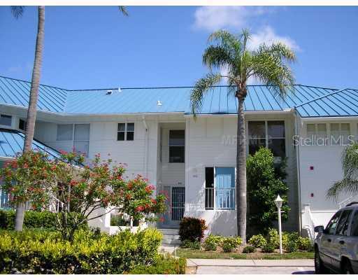 952 Sandpiper Cir., Bradenton, FL 34209