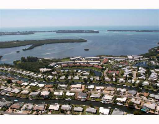 4517 Lexington Cir., Bradenton, FL 34210