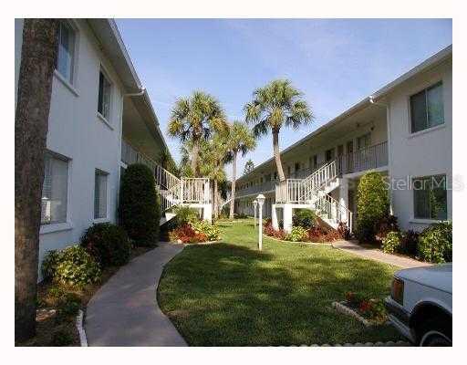 117 7th St. #16, Bradenton Beach, FL 34217