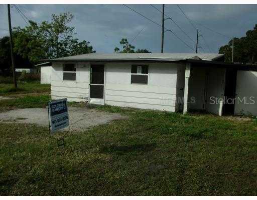 2305 Mango Ave., Sarasota, FL 34234