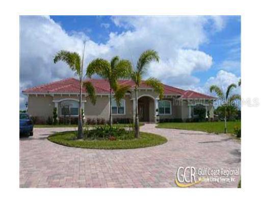 6117 9th Avenue Cir., Bradenton, FL 34212