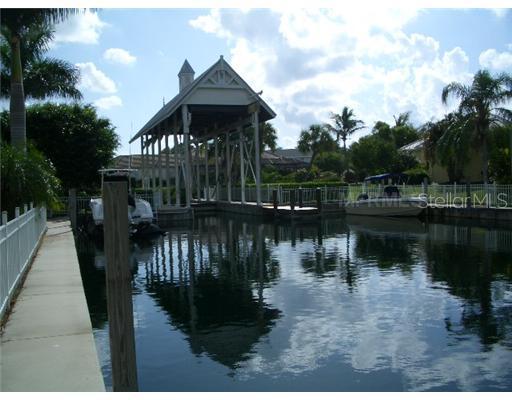 4711 Starboard Dr., Bradenton, FL 34208