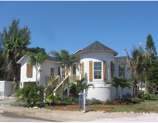 412 73rd St., Holmes Beach, FL 34217