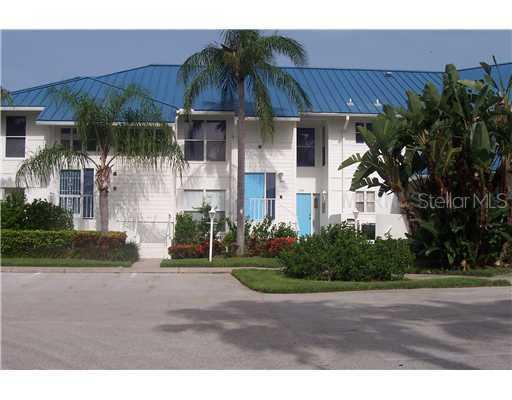 945 Sandpiper Cir., Bradenton, FL 34209