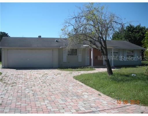 2860 Pinecrest St., Sarasota, FL 34239