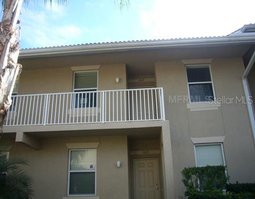 915 Fairwaycove Ln. #203, Bradenton, FL 34212