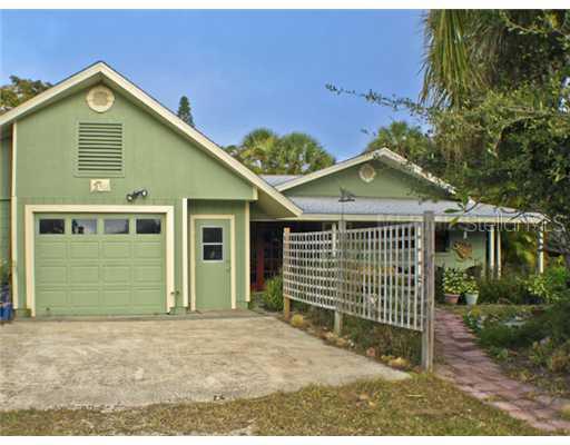402 71st St., Holmes Beach, FL 34217