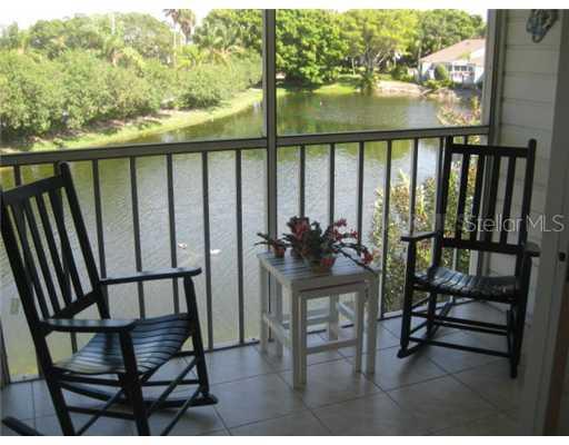 982 Sandpiper Cir., Bradenton, FL 34209