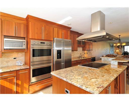 7115 Gulf Of Mexico Dr., Seagull #23, Longboat Key, FL 34228