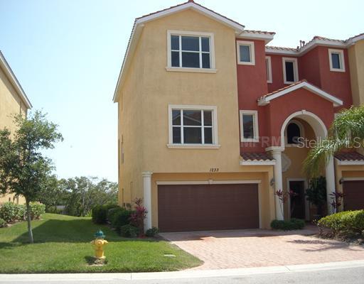 1233 3rd Street Cir., Palmetto, FL 34221