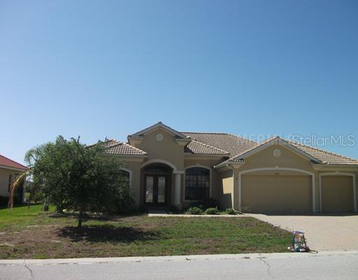 12706 Penguin Dr., Bradenton, FL 34212