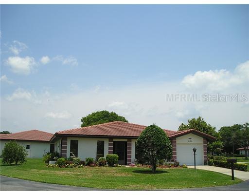 6102 Vivienda Dr., Bradenton, FL 34207