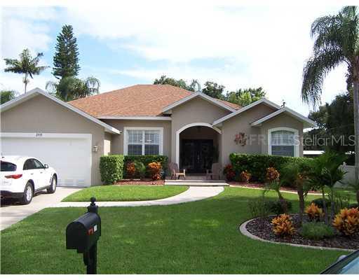 2111 8th St., Palmetto, FL 34221