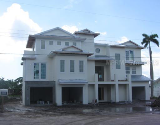 529 77th St., Holmes Beach, FL 34217