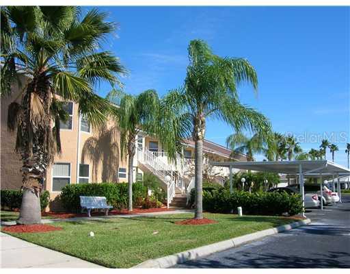 1618 Fairway Trace #B, Palmetto, FL 34221