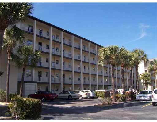 3092 Lake Bayshore Unit Dr. #O-203, Bradenton, FL 34205