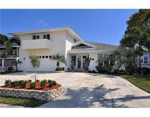 4524 4th Ave., Bradenton, FL 34208