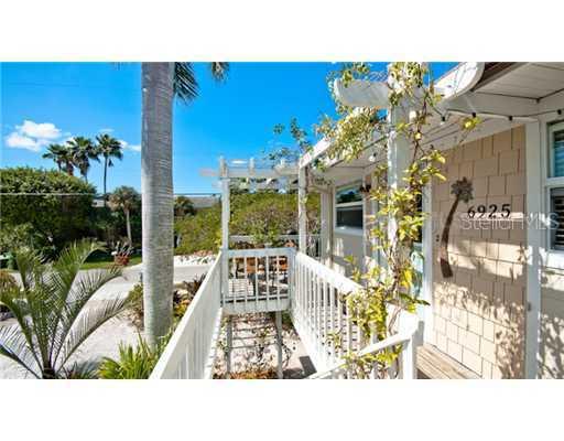 6925 Holmes Blvd., Holmes Beach, FL 34217