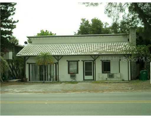 3010 Gulf Dr., Holmes Beach, FL 34217