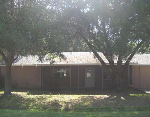 907 Hagle Park Rd., Bradenton, FL 34212