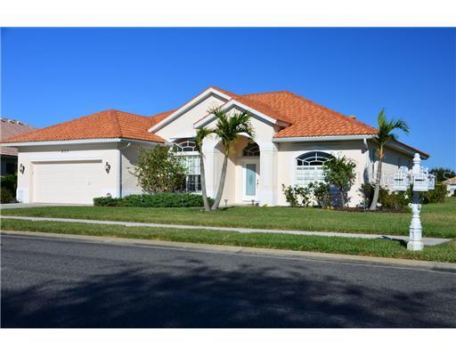 677 Lakescene Dr., Venice, FL 34293